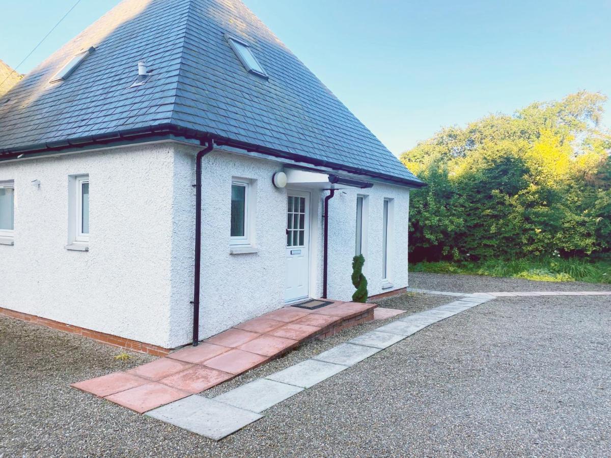 Castlehill Villa Dundee Exterior photo